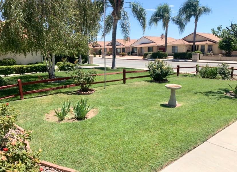 Vineyard Vista Suite With Tv And Private Bathroom Hemet Exterior foto